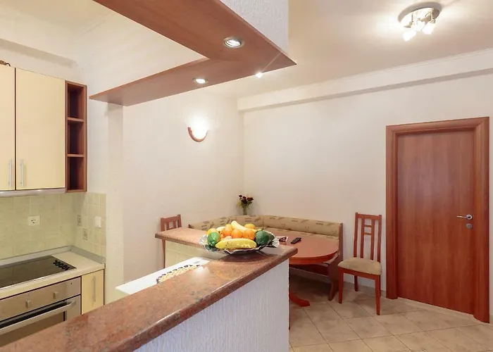 Niki Apartment