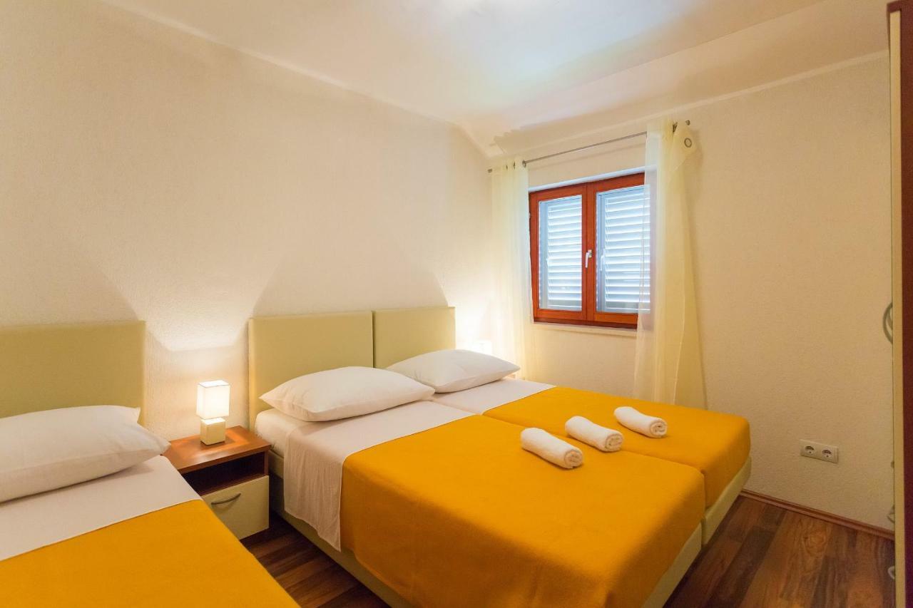 Niki Apartment